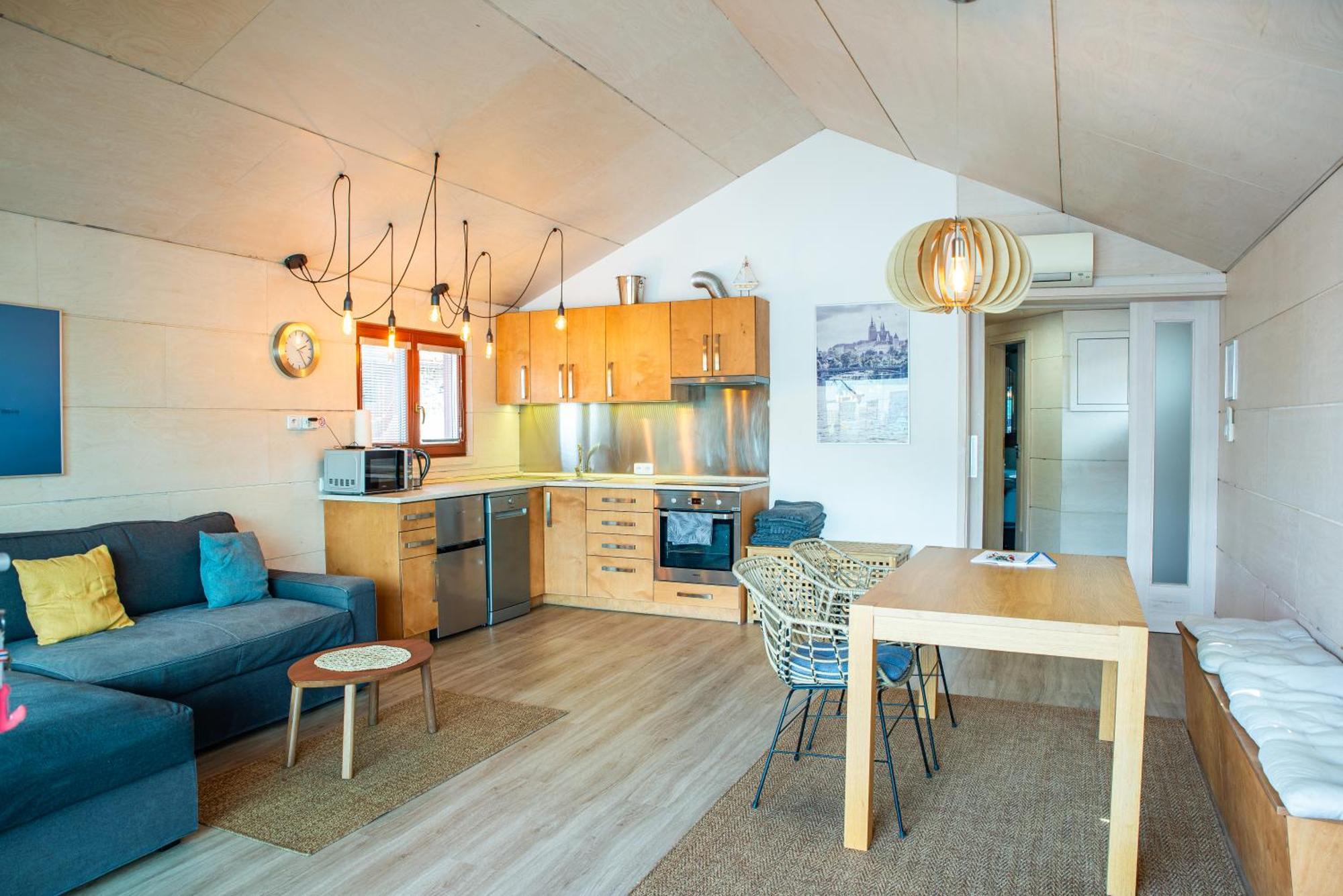 فندق Houseboat Benjamin - Houseboats Benjamin & Franklin براغ المظهر الخارجي الصورة