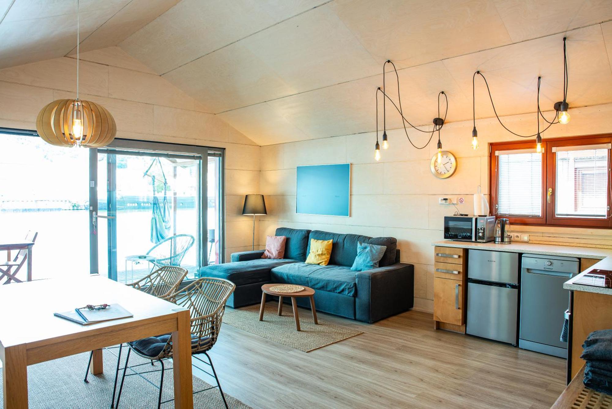 فندق Houseboat Benjamin - Houseboats Benjamin & Franklin براغ المظهر الخارجي الصورة