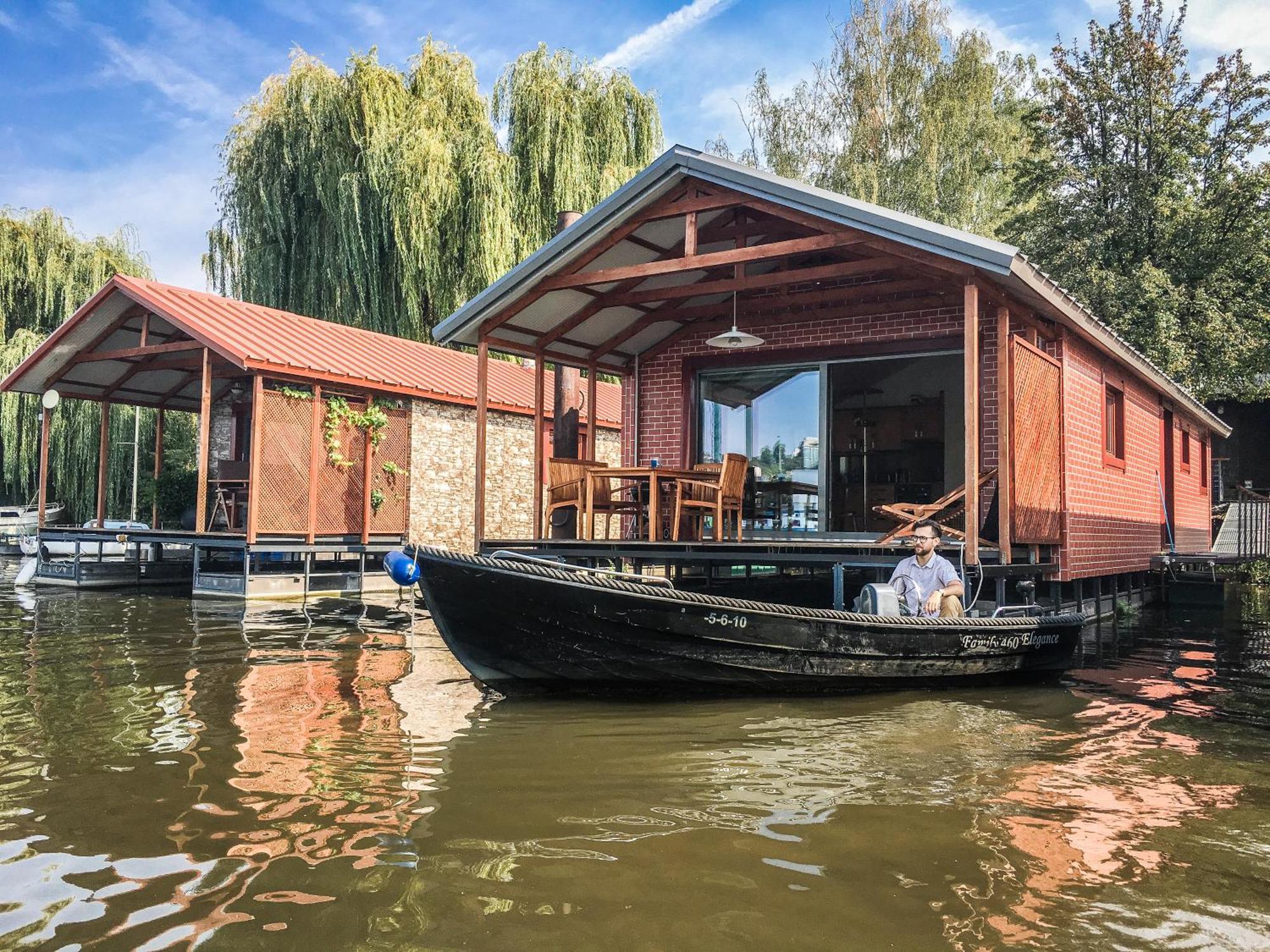 فندق Houseboat Benjamin - Houseboats Benjamin & Franklin براغ المظهر الخارجي الصورة
